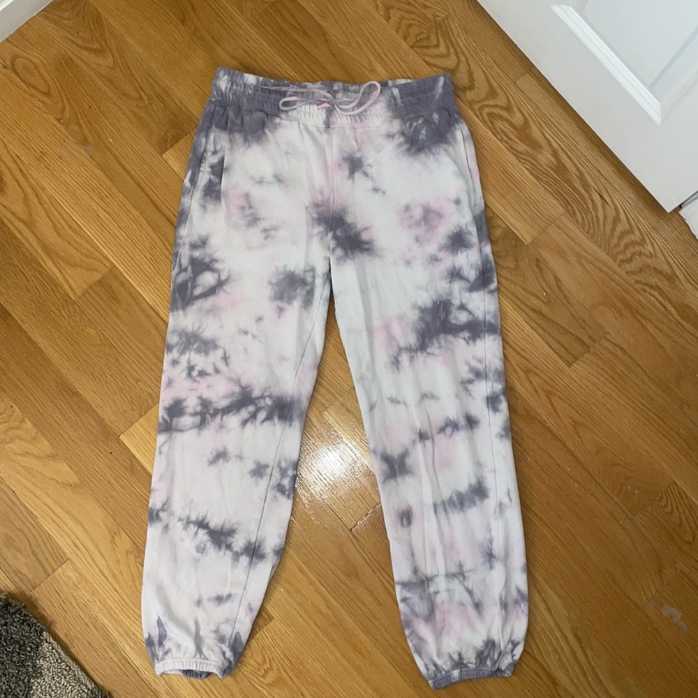 Matching set. - Picture 2 of 2